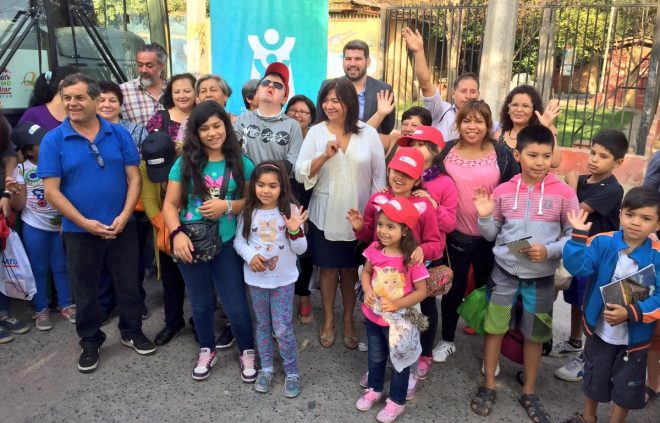 Familias de La Pintana salen de vacaciones gracias al programa Turismo Familiar